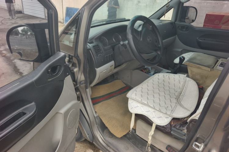 Used FORTHING Lingzhi 2018 M3 1.5L 5-Seat Base Model Interior 3