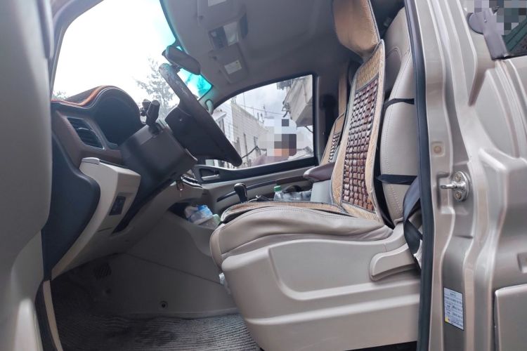 Used FORTHING Lingzhi 2018 M5L 1.6L 7-Seater Luxury Model Left Front Seat
