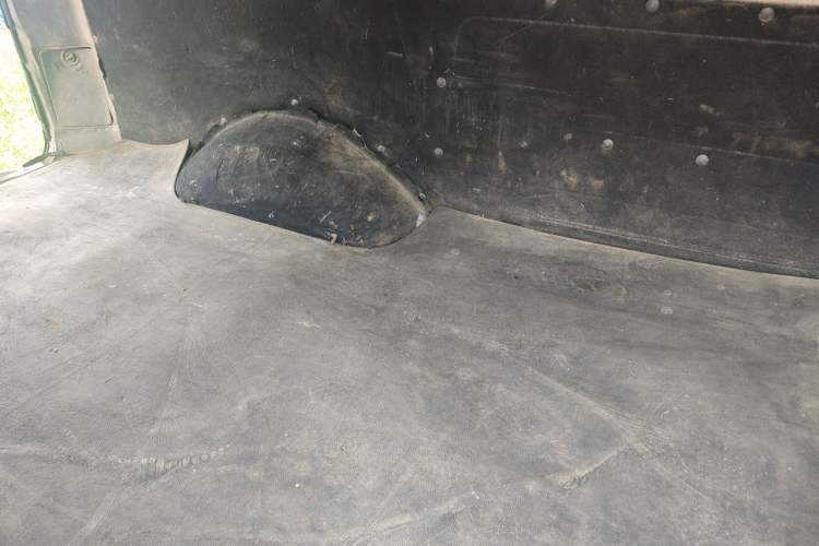 Used FORTHING Lingzhi 2018 V3L 1.6L 2-Seat Logistics Version Left Rear Seat