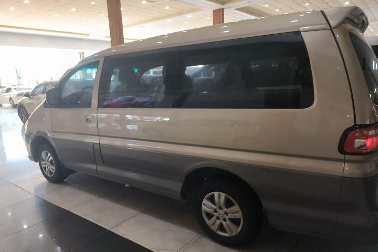 Used FORTHING Lingzhi 2018 M3 1.6L 7-Seater Comfort Model Left Side