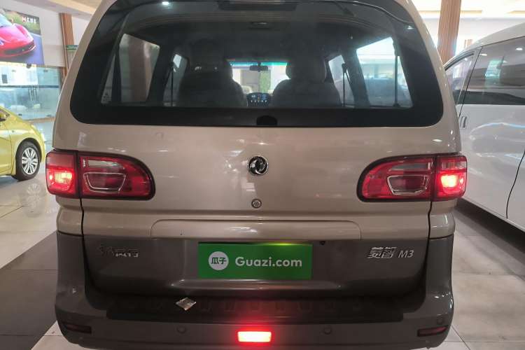 Used FORTHING Lingzhi 2018 M3 1.6L 7-Seater Comfort Model Rear