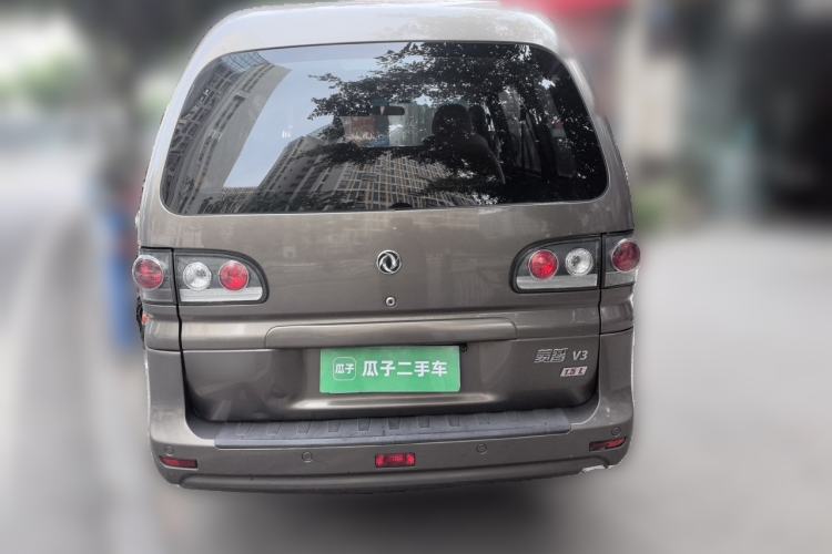 Used FORTHING Lingzhi 2018 M3 1.5L 5-Seat Base Model Rear