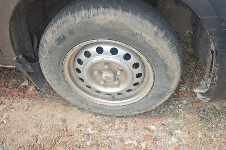 Used FORTHING Lingzhi 2018 V3L 1.6L 2-Seat Logistics Version Right Front Wheel Hub