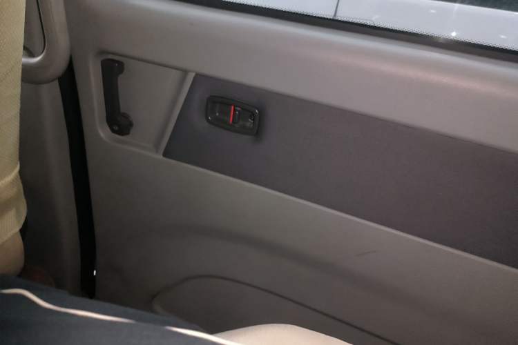 Used FORTHING Lingzhi 2018 M3 1.6L 7-Seater Comfort Model Right Rear Door Interior