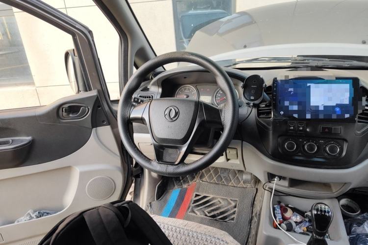 Used FORTHING Lingzhi 2018 M3 1.5L 5-Seat Base Model Steering Wheel
