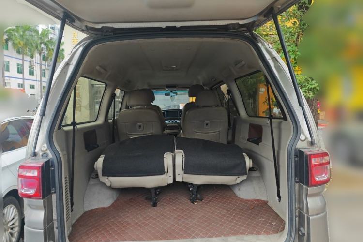 Used FORTHING Lingzhi 2018 M5L 1.6L 7-Seater Luxury Model Trunk