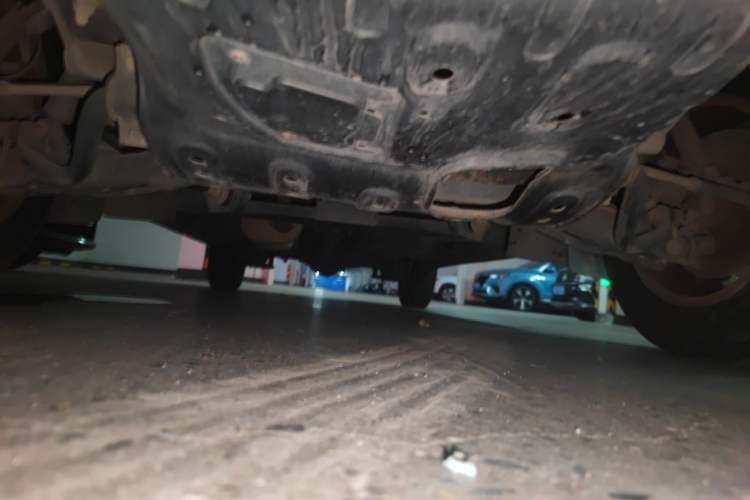 Used FORTHING Lingzhi 2018 M5L 1.6L 7-Seater Luxury Model Chassis Front