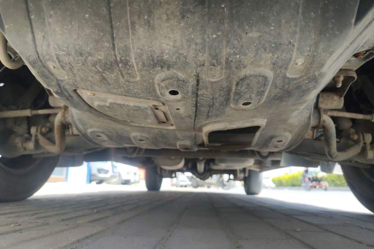 Used FORTHING Lingzhi 2018 M3L 1.6L 7-Seater Comfort Model Chassis Front