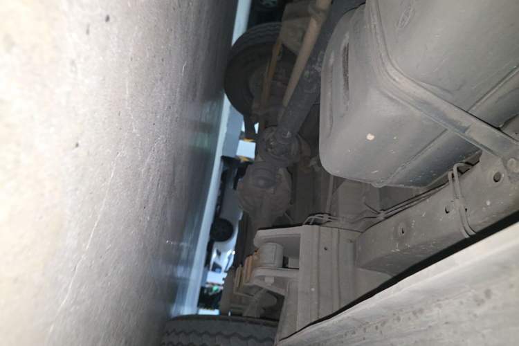 Used FORTHING Lingzhi 2018 M3 1.6L 7-Seater Comfort Model Chassis Rear Left