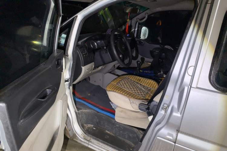Used FORTHING Lingzhi 2018 M3 1.5L 5-Seat Base Model Driver Seat