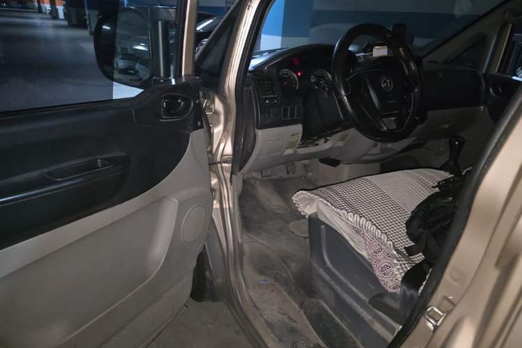 Used FORTHING Lingzhi 2018 M3 1.6L 7-Seater Comfort Model Driver Seat