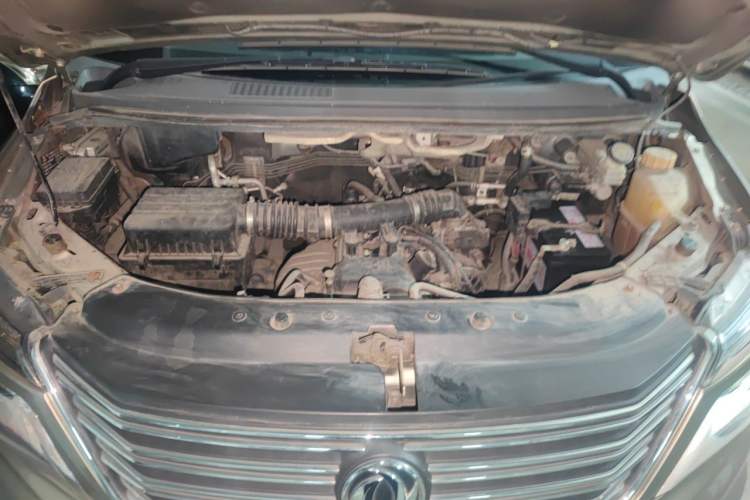 Used FORTHING Lingzhi 2018 M5L 1.6L 7-Seater Luxury Model Engine Bay
