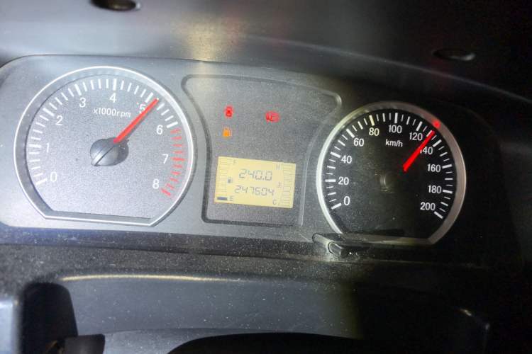 Used FORTHING Lingzhi 2018 M3 1.5L 5-Seat Base Model Instrument Cluster