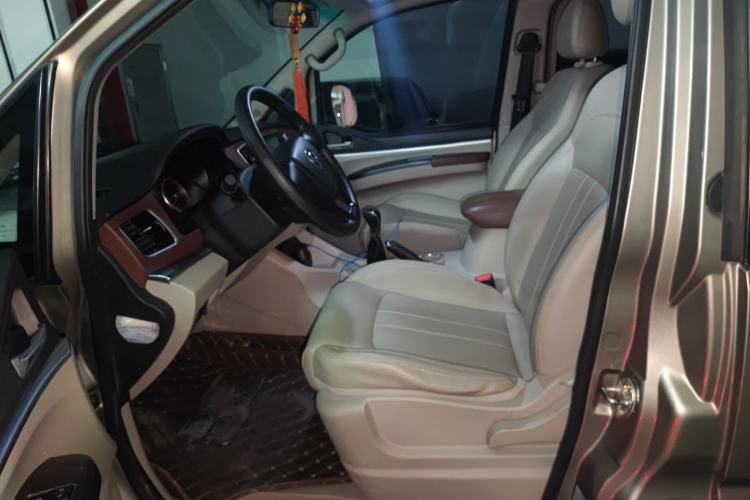 Used FORTHING Lingzhi 2018 M5L 1.6L 7-Seater Luxury Model Left Front Seat