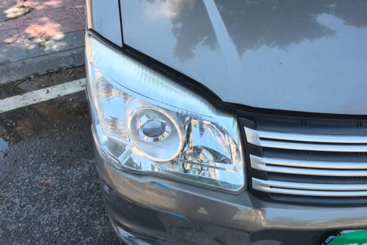 Used FORTHING Lingzhi 2018 M3 1.5L 7-Seater Standard Model Right Front Headlight