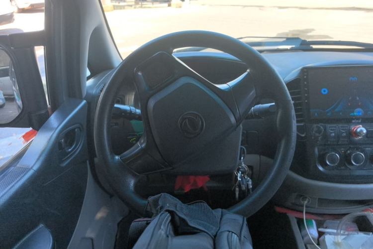 Used FORTHING Lingzhi 2018 M3 1.5L 7-Seater Standard Model Steering Wheel
