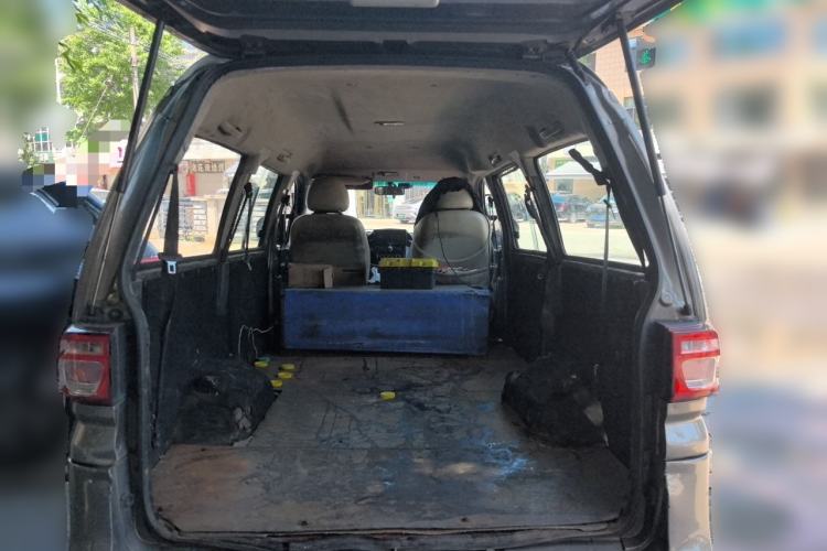 Used FORTHING Lingzhi 2018 M3 1.5L 7-Seater Standard Model Trunk