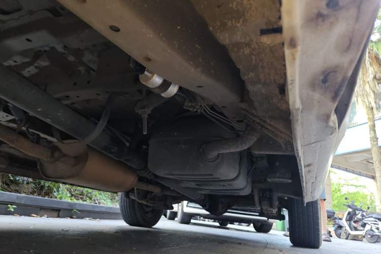 Used FORTHING Lingzhi 2018 M3 1.5L 5-Seat Base Model Chassis Front Left