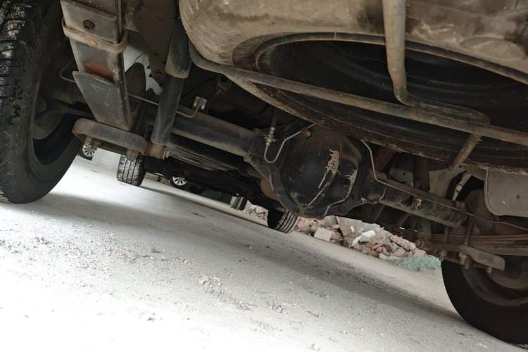 Used FORTHING Lingzhi 2018 M3 1.5L 5-Seat Base Model Chassis Rear