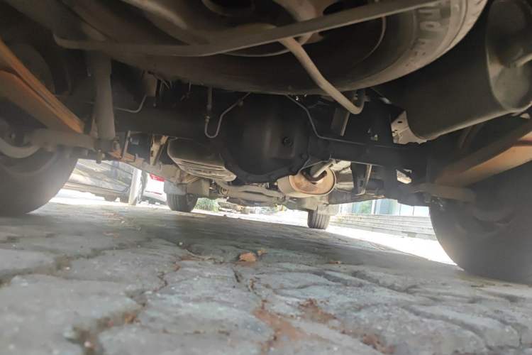 Used FORTHING Lingzhi 2018 M3 1.5L 5-Seat Base Model Chassis Rear
