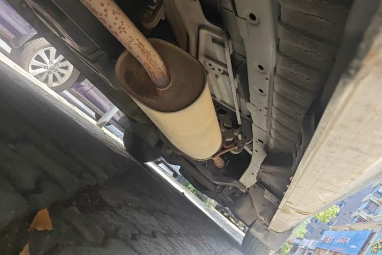 Used FORTHING Lingzhi 2018 M3 1.5L 5-Seat Base Model Chassis Rear Right