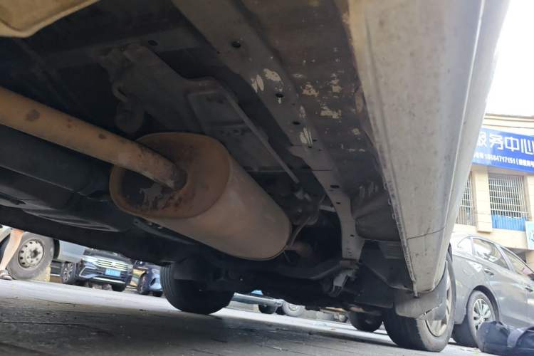 Used FORTHING Lingzhi 2018 M3 1.5L 5-Seat Base Model Chassis Rear Right