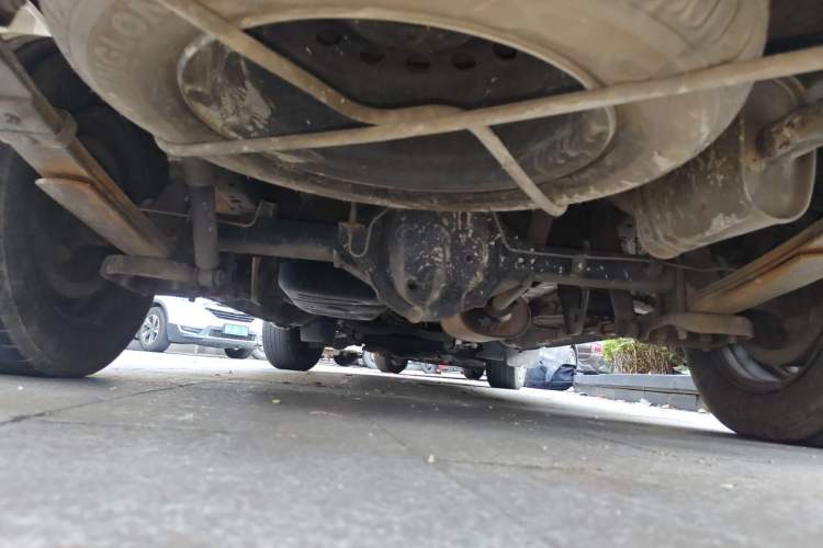 Used FORTHING Lingzhi 2018 M3 1.5L 5-Seat Base Model Chassis Rear