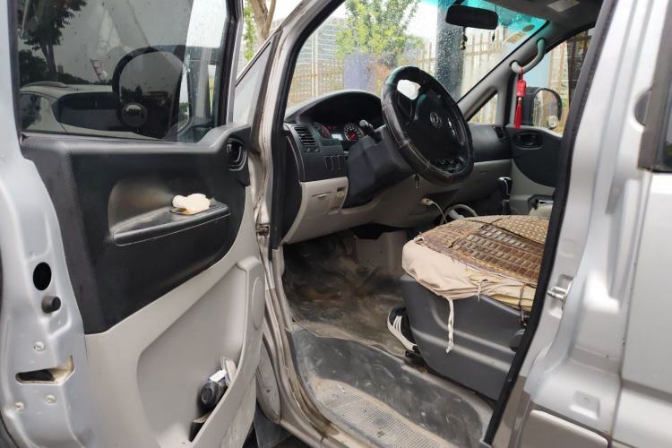 Used FORTHING Lingzhi 2018 M3L 1.6L 7-Seater Comfort Model Driver Seat