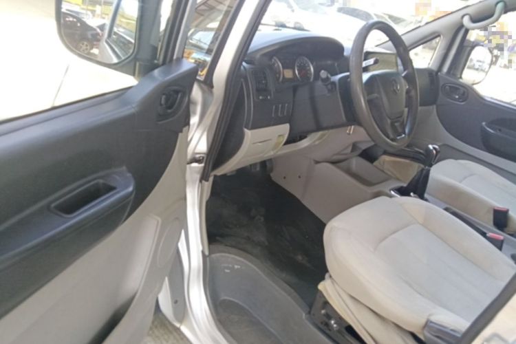 Used FORTHING Lingzhi 2018 M3 1.5L 5-Seat Base Model Driver Seat