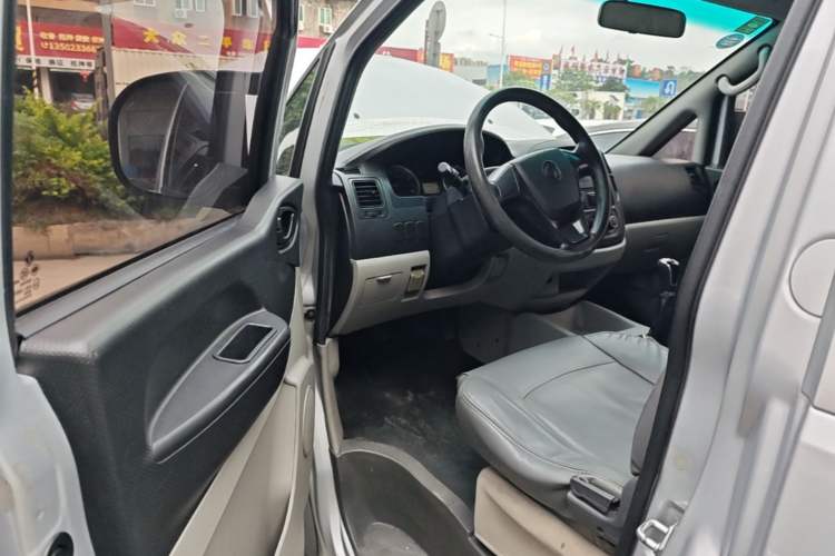Used FORTHING Lingzhi 2018 M3 1.5L 5-Seat Base Model Driver Seat