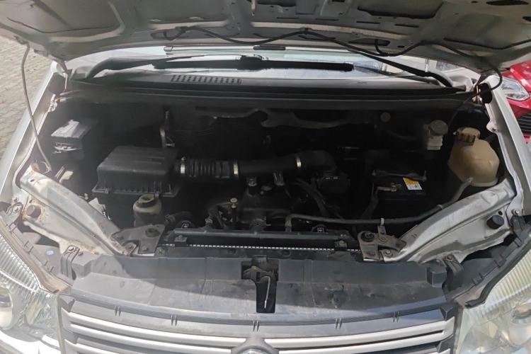 Used FORTHING Lingzhi 2018 M3 1.5L 5-Seat Base Model Engine Bay