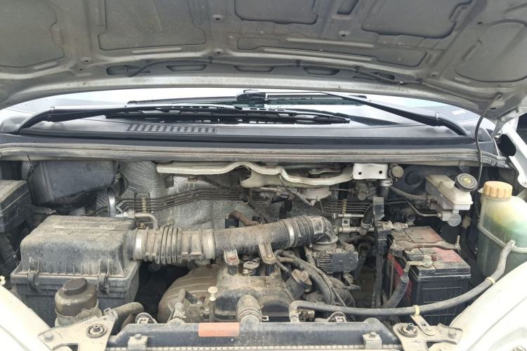 Used FORTHING Lingzhi 2018 M3 1.6L 7-Seater Comfort Model Engine Bay