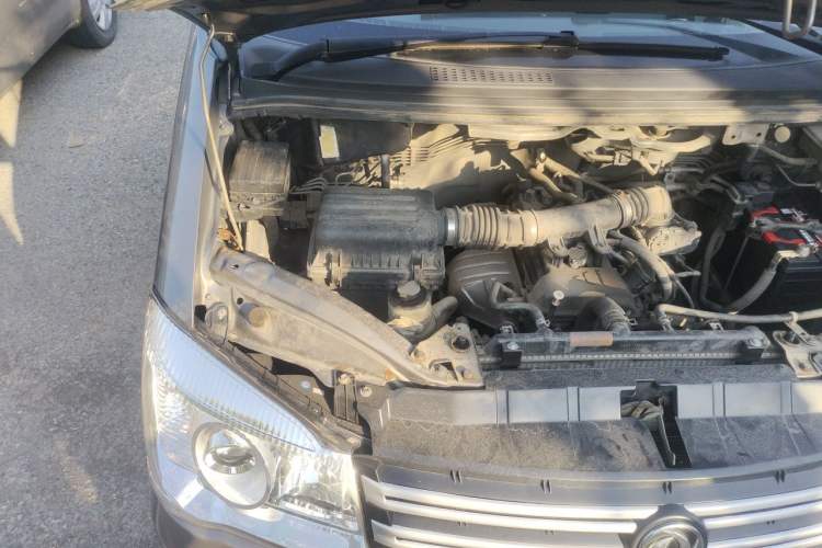Used FORTHING Lingzhi 2018 M3 1.5L 5-Seat Base Model Engine Bay Right