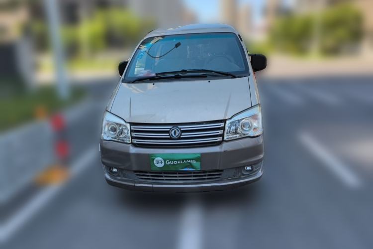 Used FORTHING Lingzhi 2018 M3L 1.6L 7-Seater Comfort Model Front