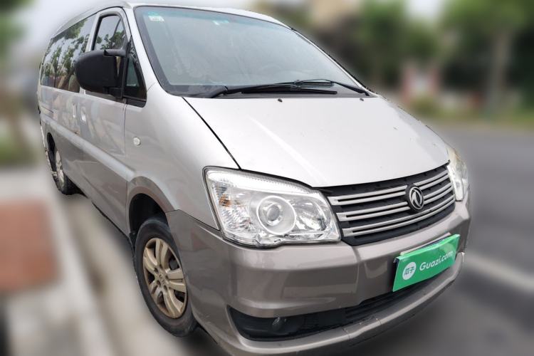 Used FORTHING Lingzhi 2018 M3L 1.6L 7-Seater Comfort Model Front Right 45 Deg