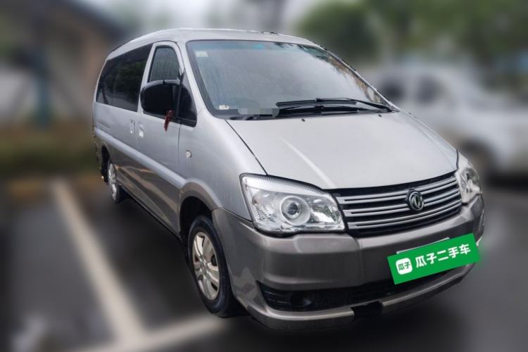 Used FORTHING Lingzhi 2018 M3L 1.6L 7-Seater Comfort Model Front Right 45 Deg