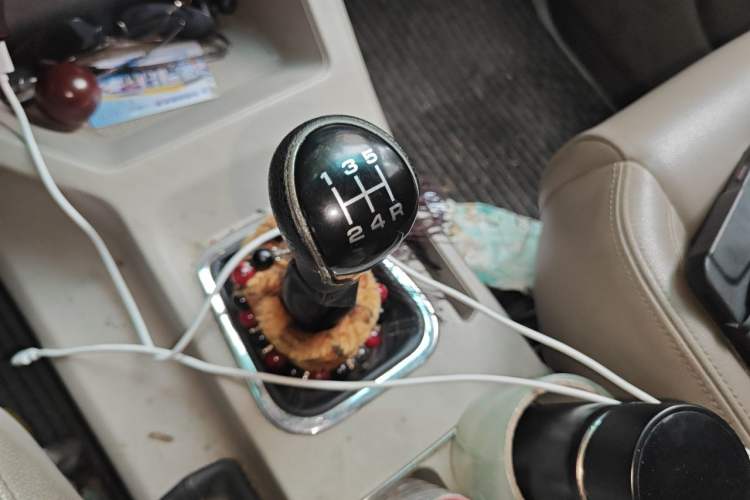 Used FORTHING Lingzhi 2018 M5L 1.6L 7-Seater Luxury Model Gear Lever