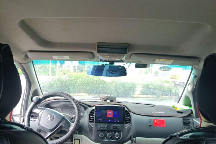 Used FORTHING Lingzhi 2018 M3 1.6L 7-Seater Comfort Model Headliner