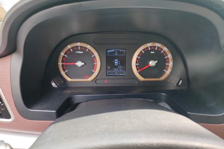 Used FORTHING Lingzhi 2018 M5L 1.6L 7-Seater Comfort Model Instrument Cluster