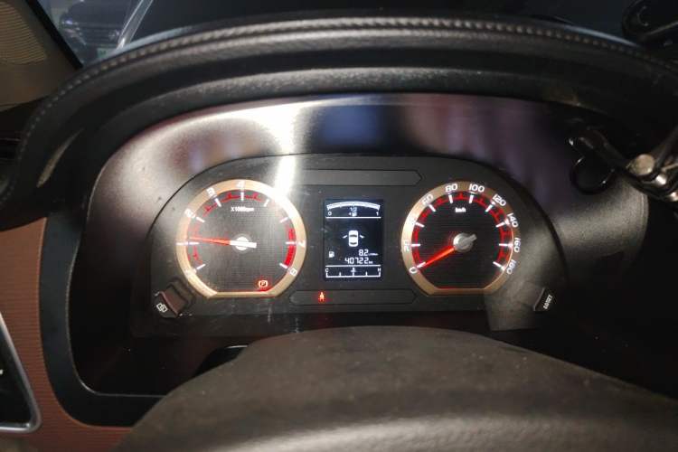 Used FORTHING Lingzhi 2018 M5L 1.6L 7-Seater Luxury Model Instrument Cluster
