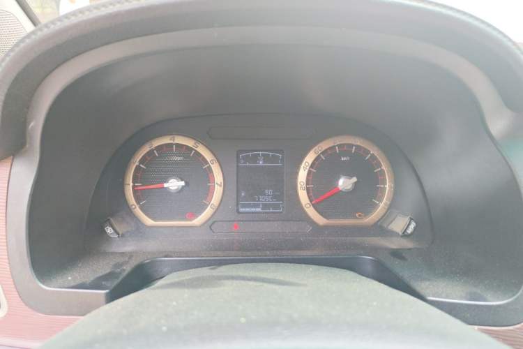 Used FORTHING Lingzhi 2018 M5L 1.6L 7-Seater Comfort Model Instrument Cluster