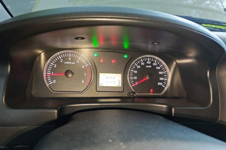 Used FORTHING Lingzhi 2018 M3 1.6L 7-Seater Comfort Model Instrument Cluster
