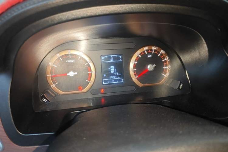 Used FORTHING Lingzhi 2018 M5L 1.6L 7-Seater Luxury Model Instrument Cluster