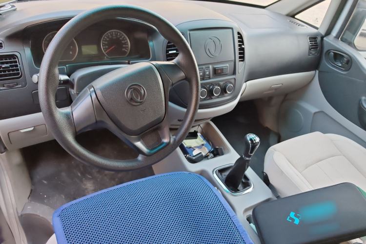 Used FORTHING Lingzhi 2018 M3 1.5L 5-Seat Base Model Interior 2