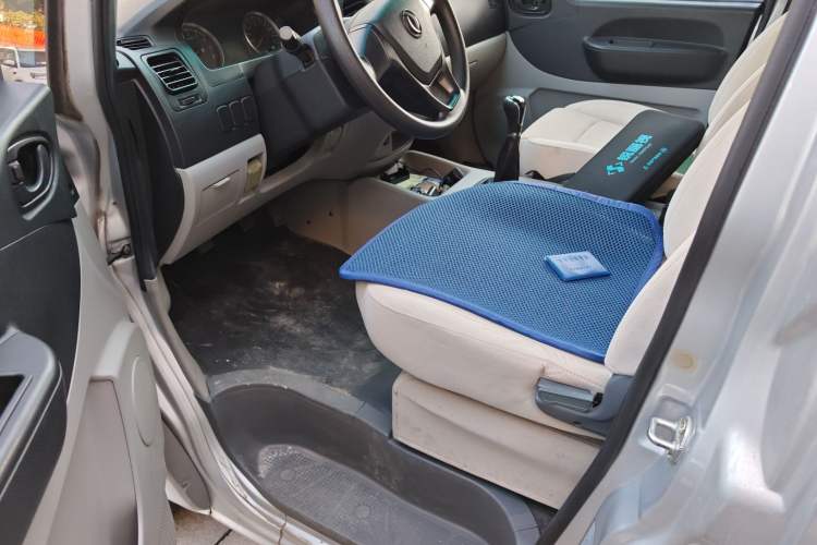Used FORTHING Lingzhi 2018 M3 1.5L 5-Seat Base Model Interior 3