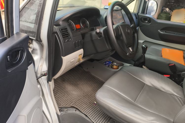 Used FORTHING Lingzhi 2018 V3L 1.6L 2-Seat Logistics Version Interior 3