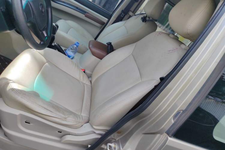 Used FORTHING Lingzhi 2018 M5L 1.6L 7-Seater Comfort Model Left Front Seat