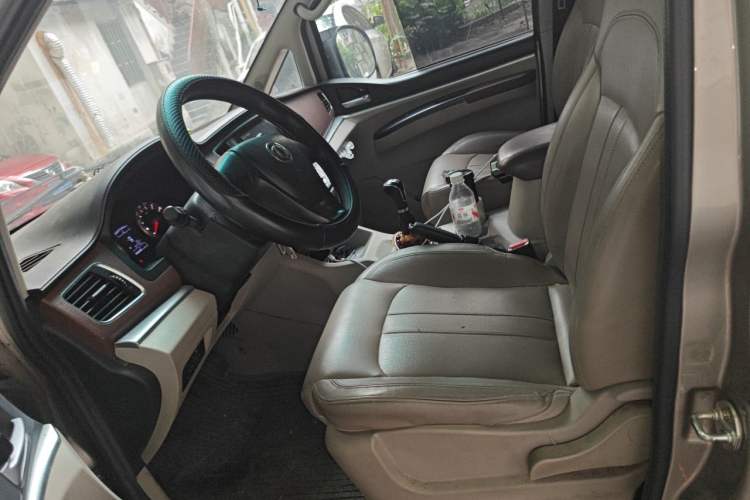 Used FORTHING Lingzhi 2018 M5L 1.6L 7-Seater Luxury Model Left Front Seat