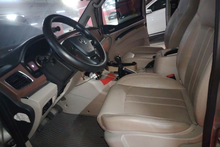 Used FORTHING Lingzhi 2018 M5L 1.6L 7-Seater Luxury Model Left Front Seat
