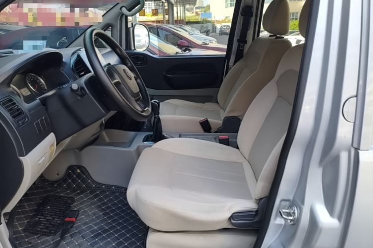 Used FORTHING Lingzhi 2018 M3 1.5L 5-Seat Base Model Left Front Seat
